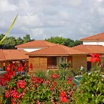 Countryside Holiday Home With Pool *