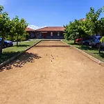 Countryside Holiday Home With Pool Semesterbostad