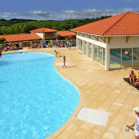 Countryside With Pool *