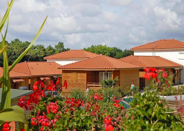 House With Pool *